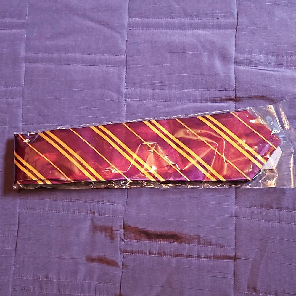 Harry Potter Gryffindor tie